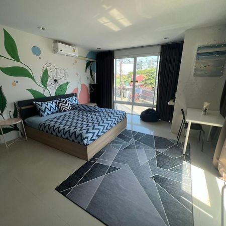 The Chu Cafe / Guesthouse Nai Harn Extérieur photo